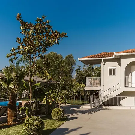 Villa Mont Bleu - Luxury Pool Litochoro